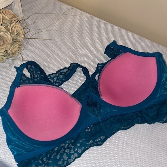 PINK Victoria’s Secret women’s bra Large bralette lace cross back sexy underwire - Picture 5 of 6